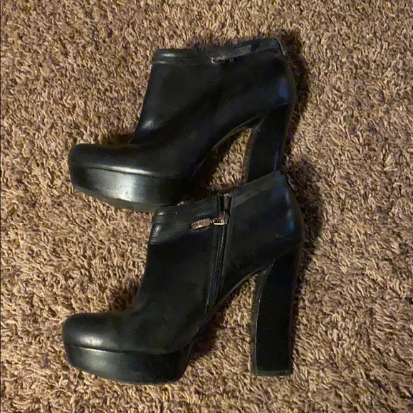 Size 10 Black Leather Guess Platform Boots - Picture 1 of 7